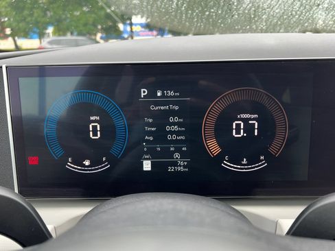 Used 2025 Hyundai Tucson SEL AWD/4WD image 19