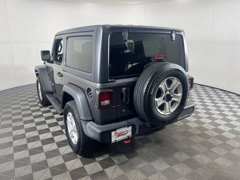Used 2020 Jeep Wrangler Sport AWD/4WD image 5