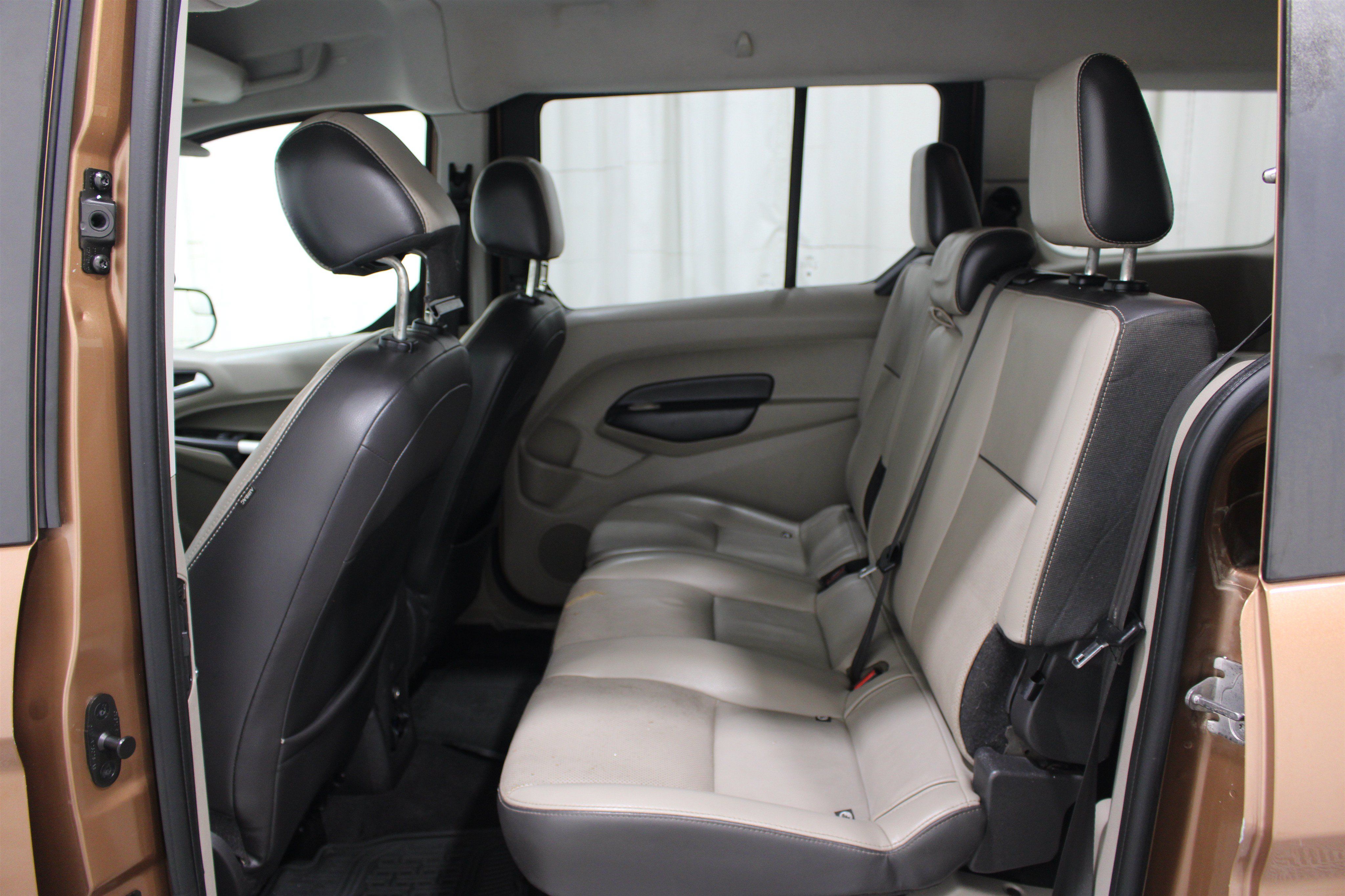 Used 2014 Ford Transit Connect Titanium FWD image 20