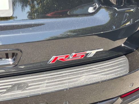 Used 2026 Chevrolet Suburban RST RWD image 28