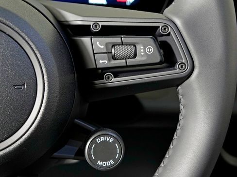 New 2026 Porsche Macan 4 Electric image 25