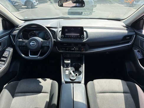 Used 2024 Nissan Rogue SV AWD/4WD image 5