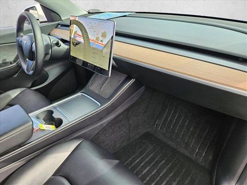 Used 2021 Tesla Model Y Long Range image 20