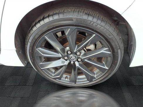 Used 2024 Toyota Corolla SE image 31