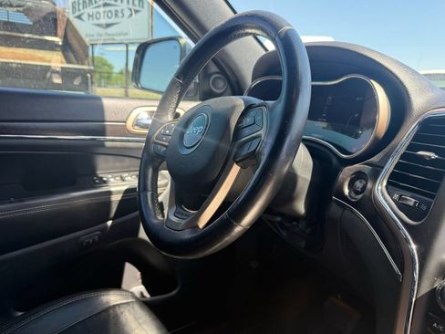 Used 2014 Jeep Grand Cherokee Limited AWD/4WD image 17