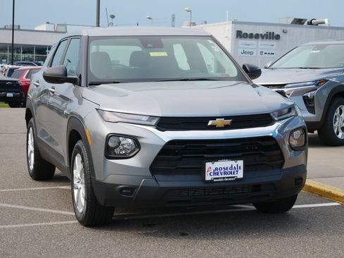 Used 2023 Chevrolet TrailBlazer LS FWD image 24