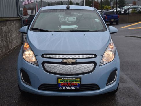 Used 2016 Chevrolet Spark LT image 2