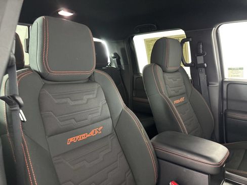 Used 2025 Nissan Frontier PRO-4X AWD/4WD image 29