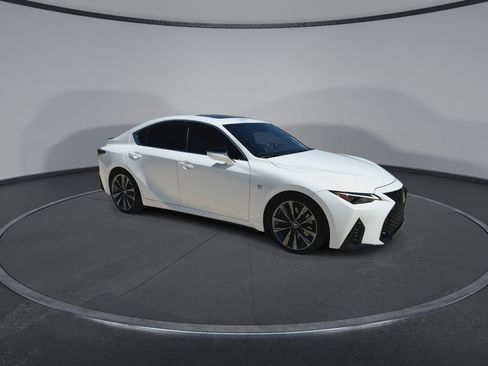 Used 2022 Lexus IS 350 F Sport RWD image 2