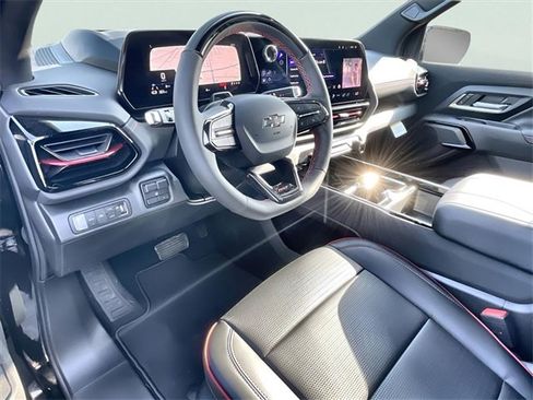 New 2025 Chevrolet Silverado EV RST image 11