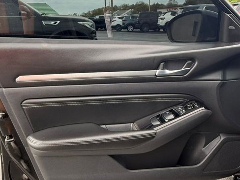 Used 2021 Nissan Altima 2.5 SV FWD image 21