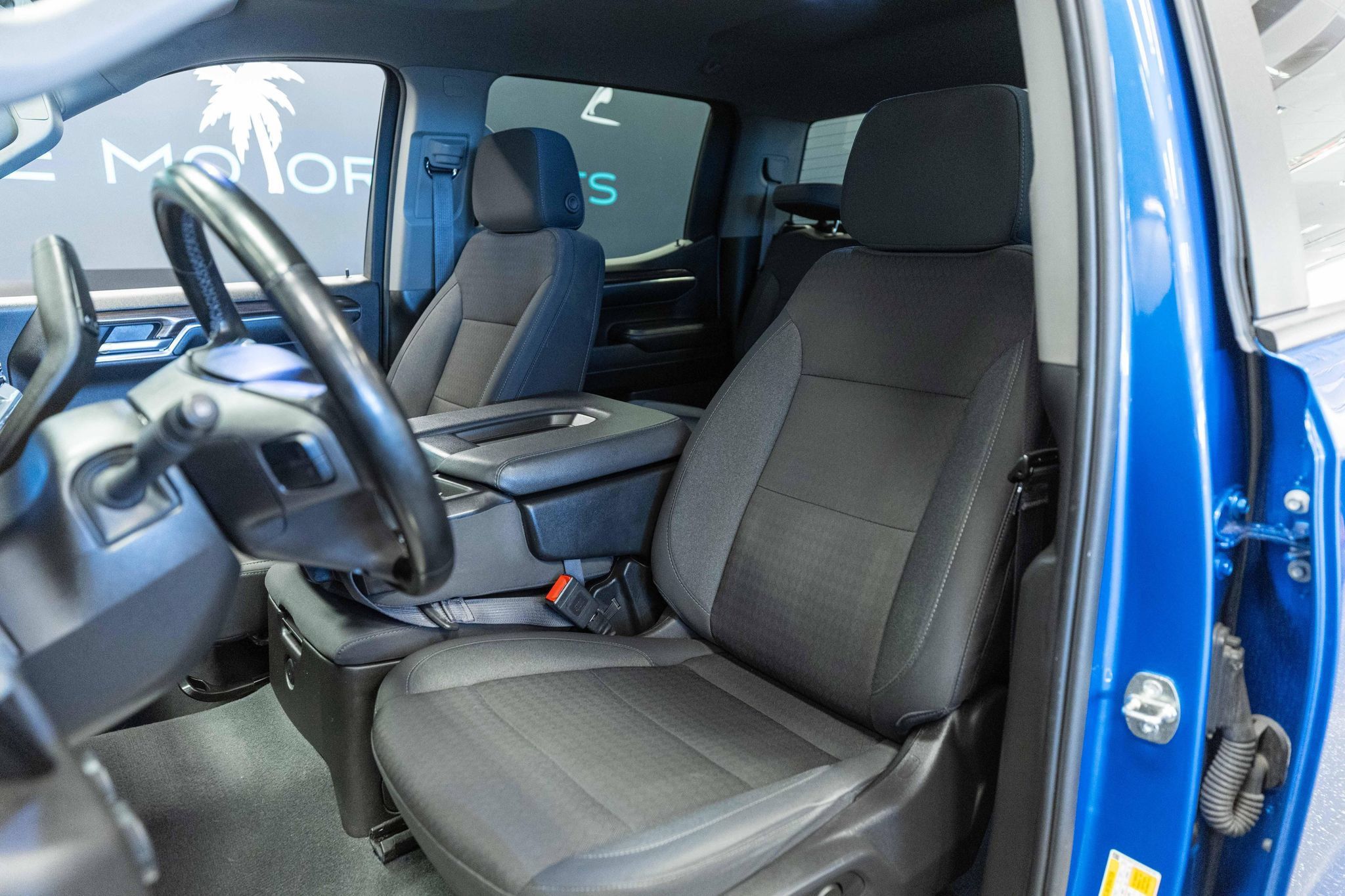 Used 2024 Chevrolet Silverado 1500 LT RWD image 10