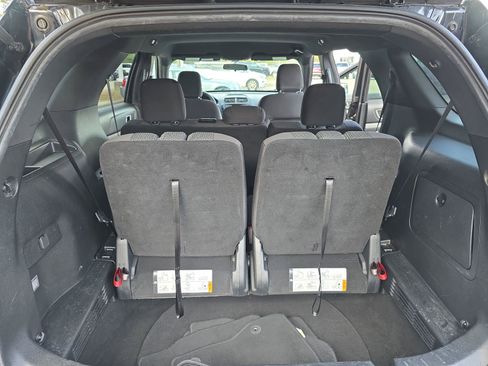 Used 2018 Ford Explorer XLT image 13