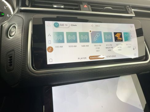 Used 2023 Land Rover Range Rover Velar S image 20