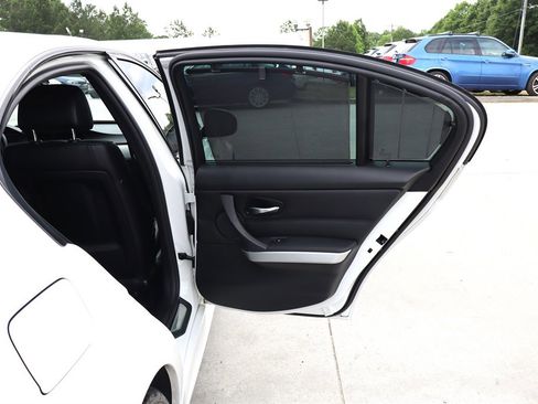Used 2011 BMW 335i xDrive Sedan AWD/4WD image 34
