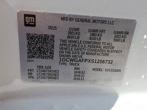 New 2025 Chevrolet Express 2500 w/ Driver Convenience Package image 40