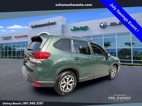 Used 2023 Subaru Forester Premium AWD/4WD image 7