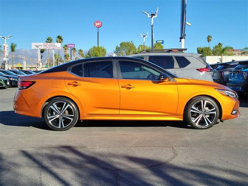 Used 2023 Nissan Sentra SR w/ SR Premium Package image 31