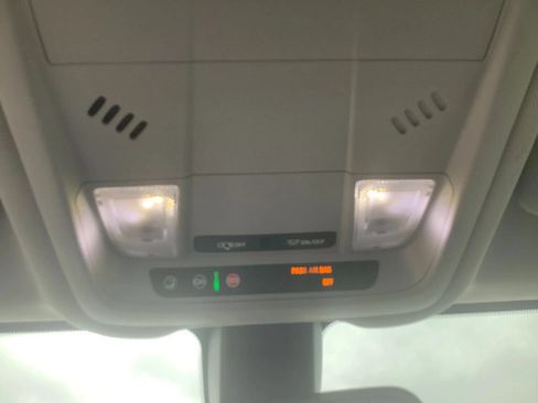 Used 2019 Chevrolet Equinox LS FWD image 34