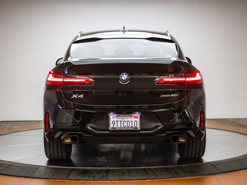 Used 2025 BMW X4 xDrive30i w/ Premium Package image 8