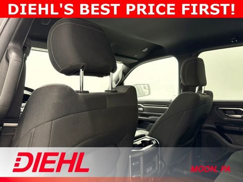 Used 2022 RAM 1500 Big Horn AWD/4WD image 17