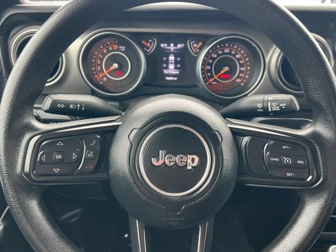 Used 2021 Jeep Gladiator Sport AWD/4WD image 23
