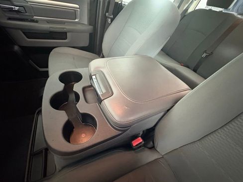 Used 2019 RAM 1500 Classic SLT RWD image 30