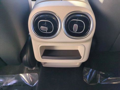 Certified 2025 Mercedes-Benz GLC 300 image 19