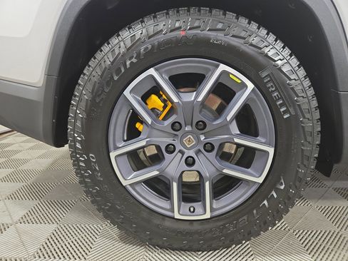 Used 2023 Rivian R1T Adventure image 11