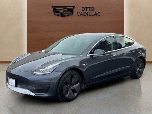 Used 2018 Tesla Model 3 Long Range image 1