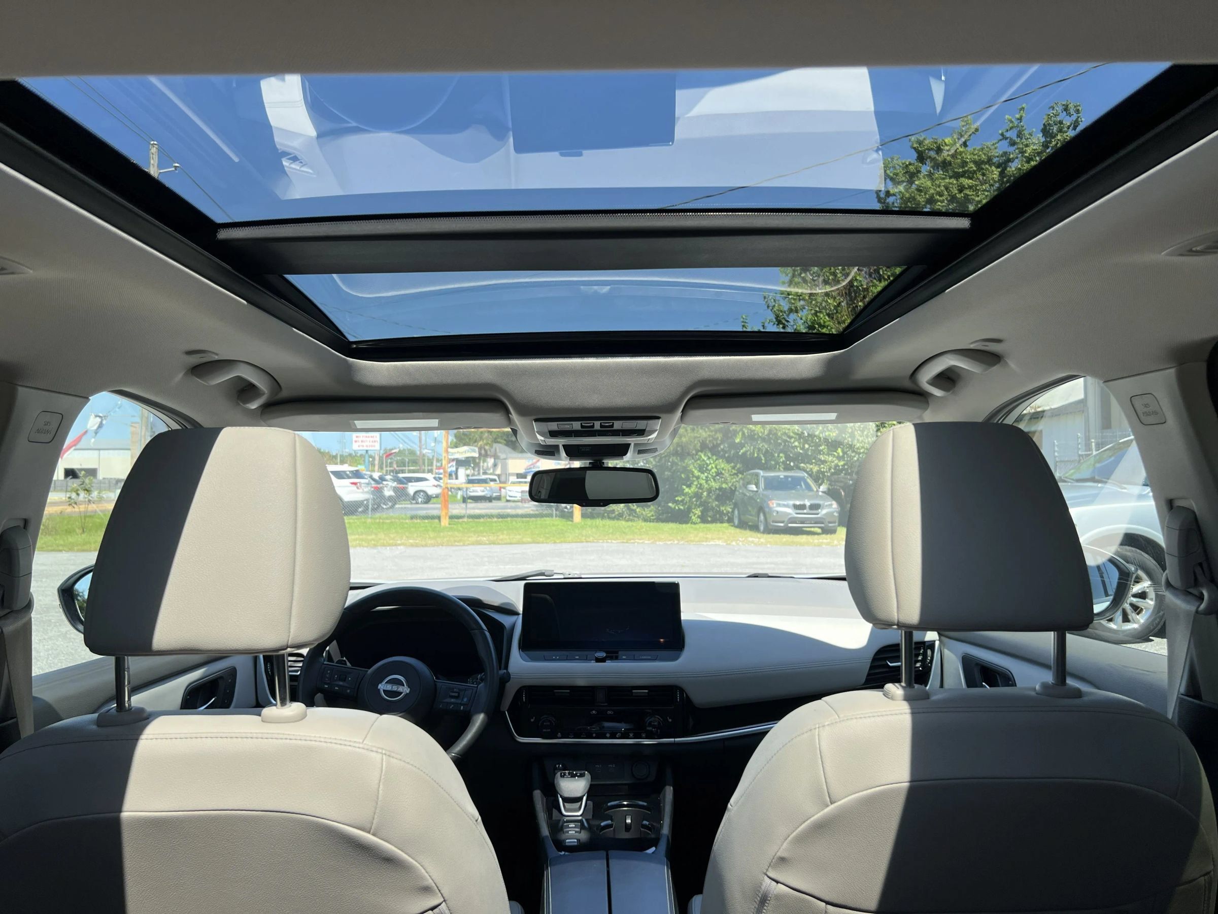 Used 2024 Nissan Rogue SL w/ SL Premium Package FWD image 21