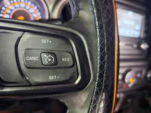 Used 2018 Jeep Wrangler Unlimited Sport S AWD/4WD image 36