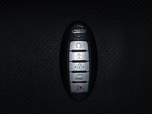 Used 2017 Nissan Altima 3.5 SL w/ 3.5SL Technology Package image 32