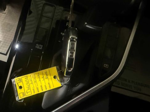 Used 2025 Kia Niro LX image 34