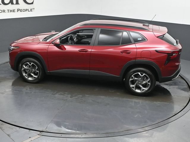 Used 2025 Chevrolet Trax LT w/ Driver Confidence Package FWD image 44