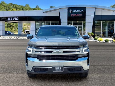 Used 2022 Chevrolet Silverado 1500 LT AWD/4WD image 2