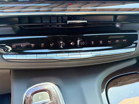 Used 2023 Cadillac Escalade Sport Platinum image 49