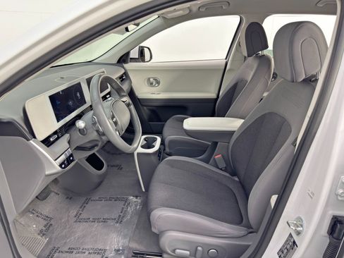 Used 2024 Hyundai Ioniq 5 SEL image 16