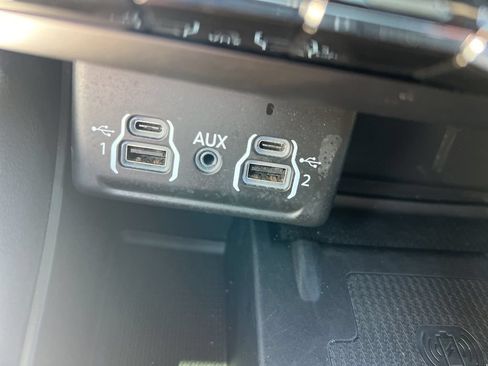 Used 2021 Dodge Durango SRT Hellcat w/ Technology Group AWD/4WD image 51