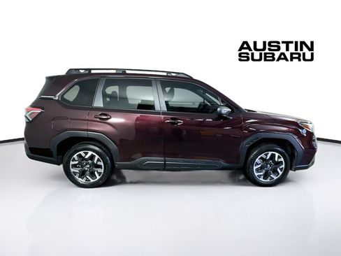 Used 2026 Subaru Forester Premium AWD/4WD image 8