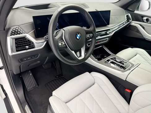 Certified 2026 BMW X5 xDrive40i w/ Premium Package AWD/4WD image 9