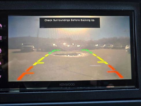 Used 2011 Ford F150 XLT w/ XLT Chrome Pkg image 15