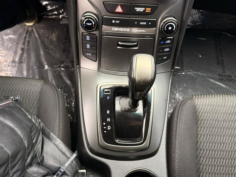 Used 2015 Hyundai Genesis 3.8 RWD image 27
