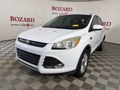 Used 2015 Ford Escape SE FWD image 4