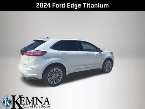 Used 2024 Ford Edge Titanium w/ Titanium Elite Package image 16