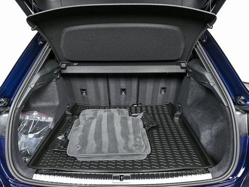 Certified 2025 Audi Q3 2.0T Premium image 26