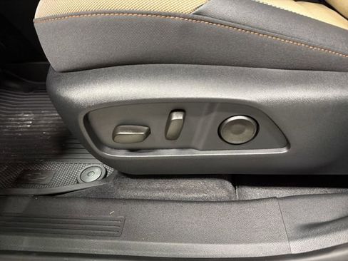 New 2026 Chevrolet Equinox ACTIV w/ Convenience Package III image 21