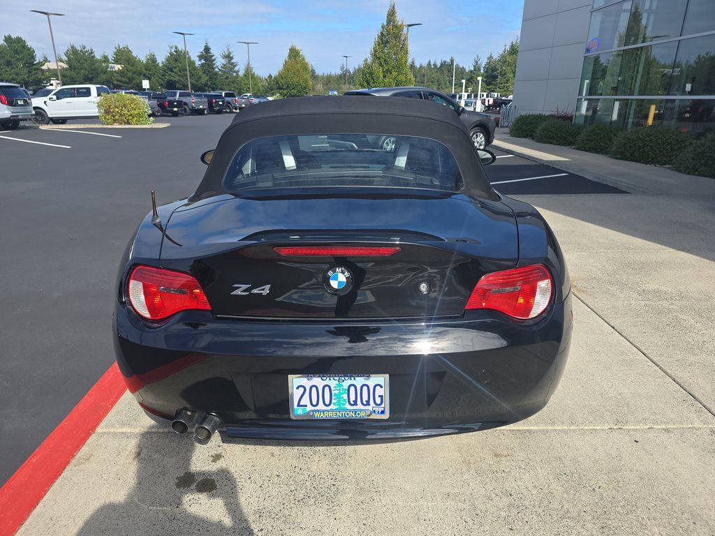 Used 2006 BMW Z4 3.0i RWD image 3