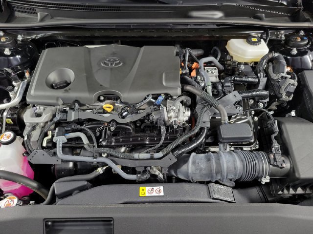 Used 2025 Toyota Camry SE w/ Convenience Package FWD image 13
