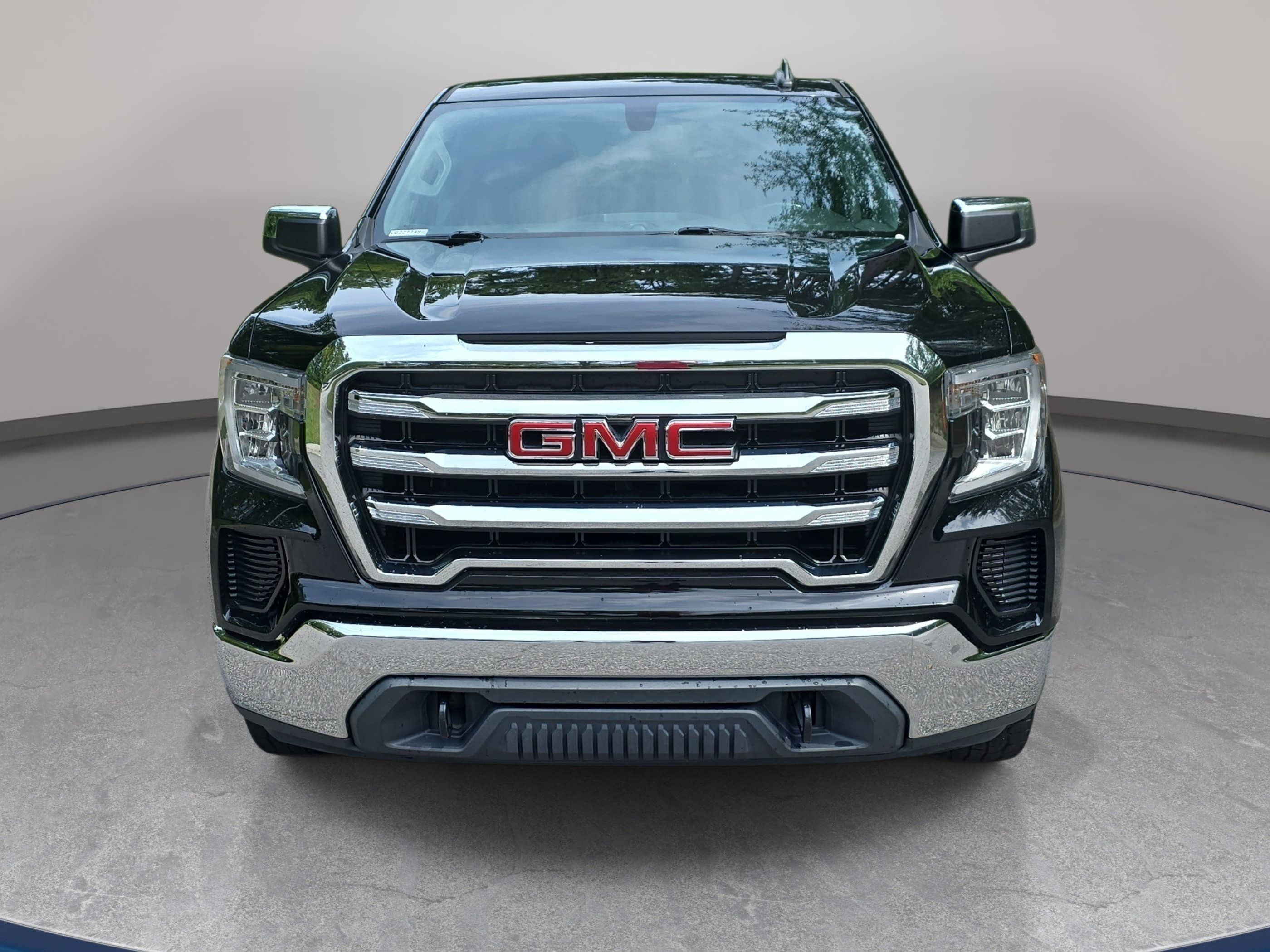 Used 2020 GMC Sierra 1500 SLE w/ SLE Value Package AWD/4WD image 2